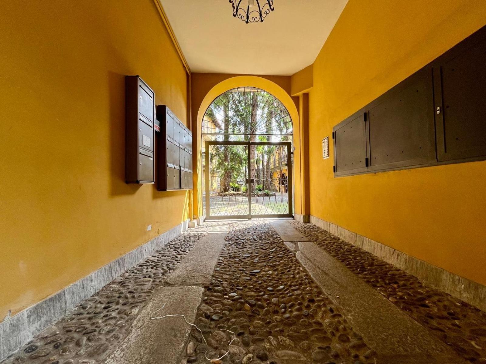 Appartamento Frida Angera Exterior foto